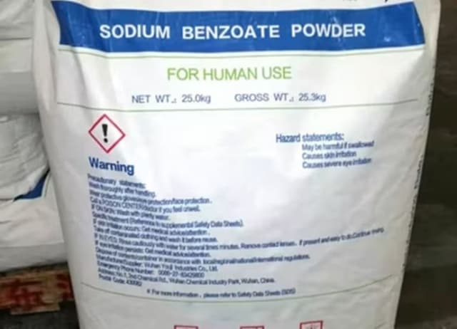 Sodium Benzoate Powder — White crystalline powder