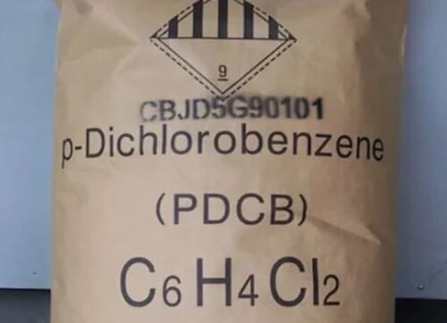p-Dichlorobenzene — Colorless liquid