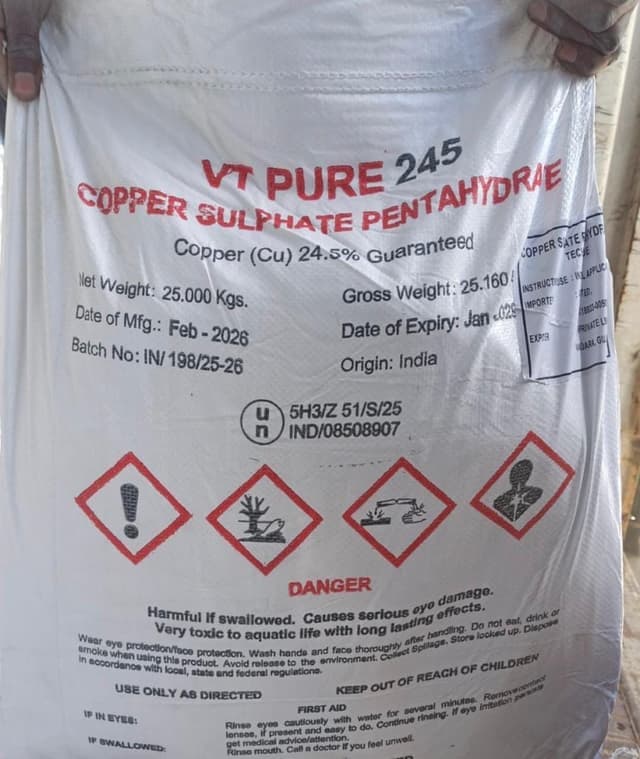 VT PURE 245 — Granular solid with a characteristic copper color.
